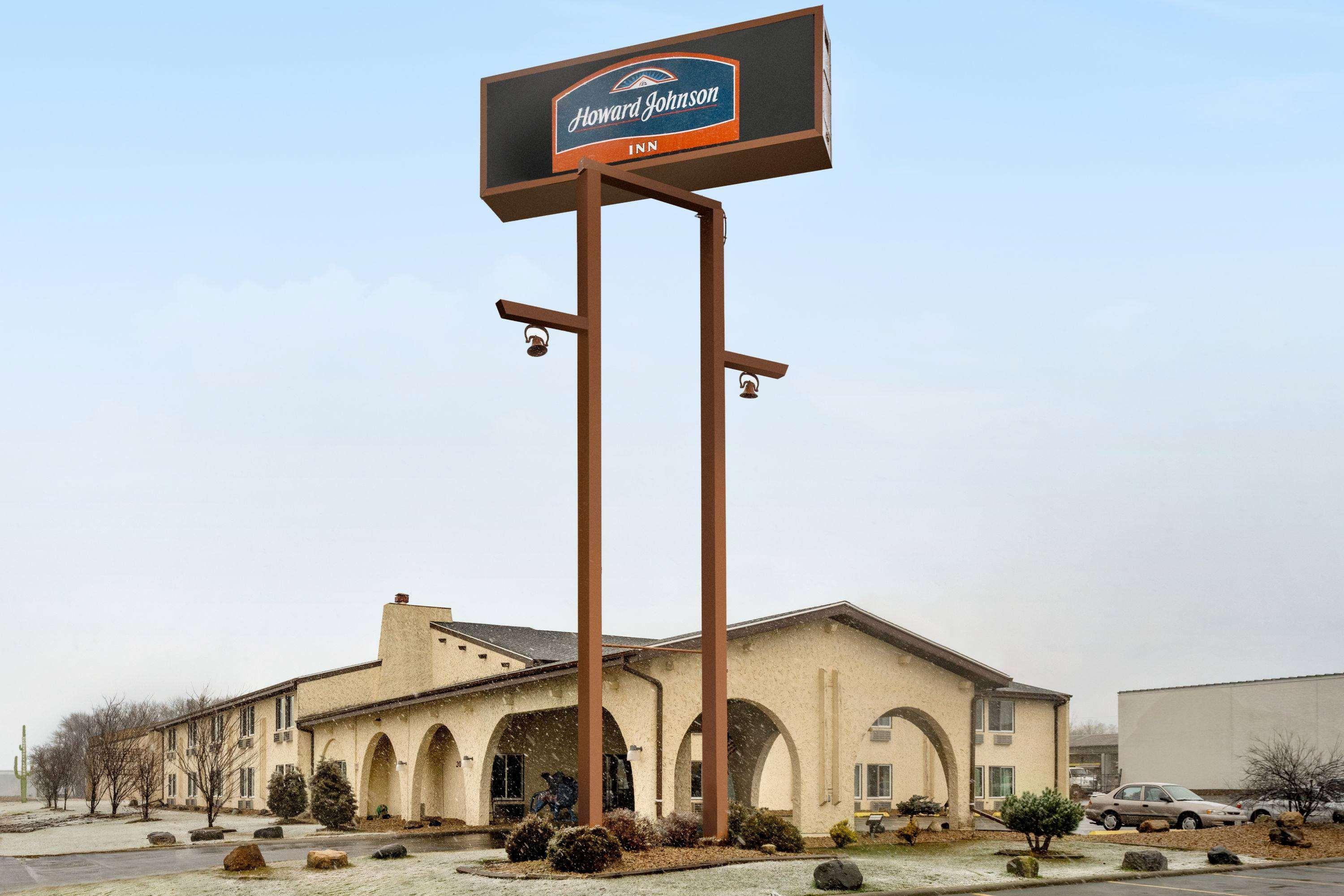 Howard Johnson By Wyndham Appleton Exterior foto